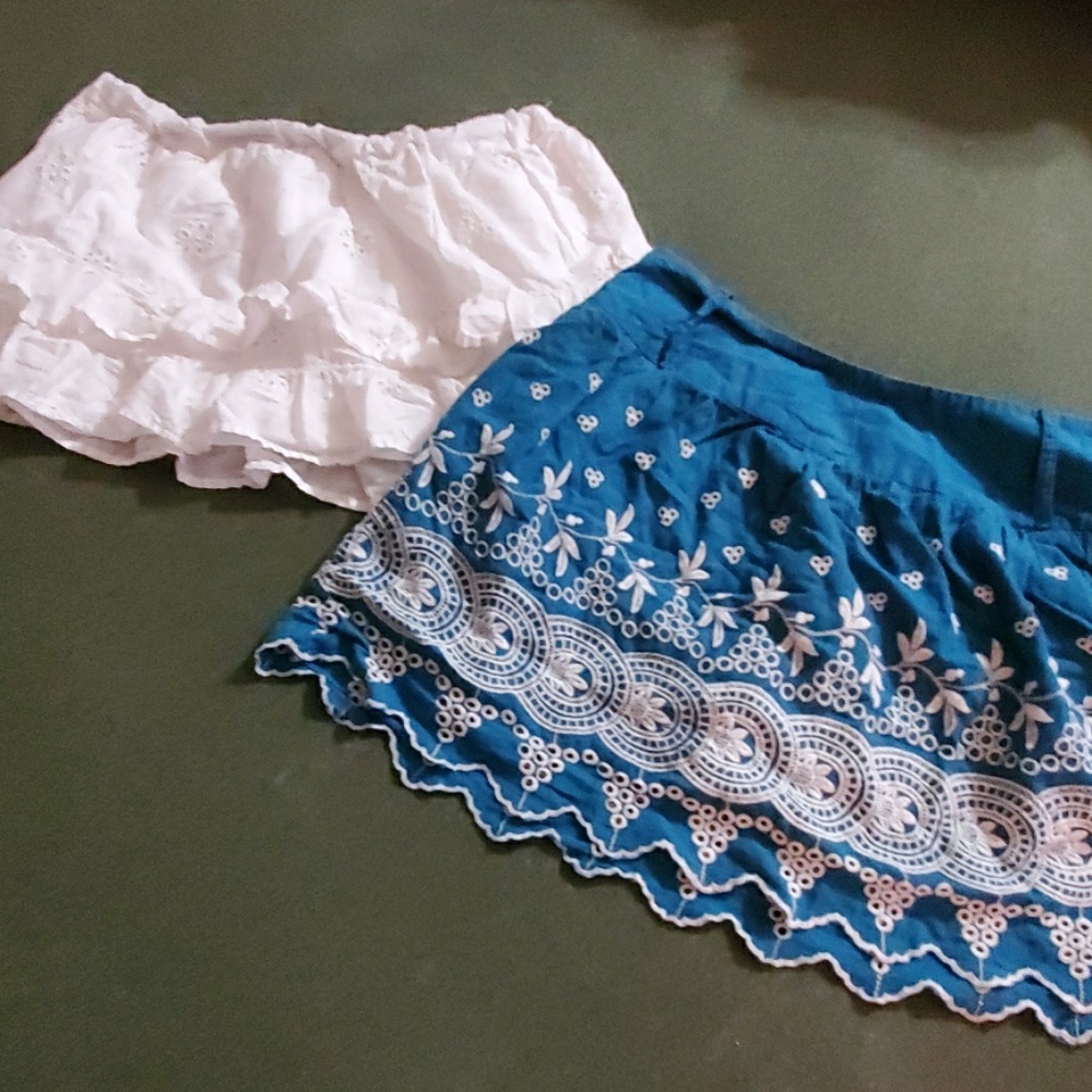 2/ $20 Hollister and Rue 21 mini-skirt bundle